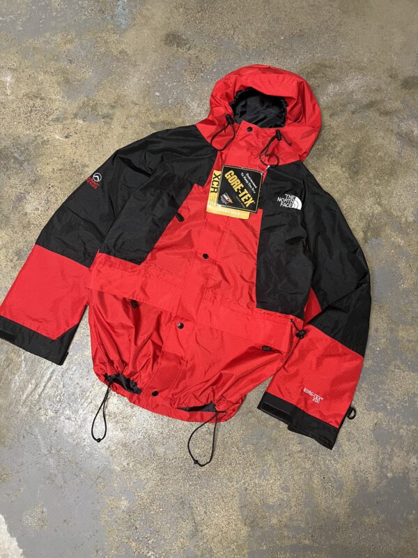 Deadstock TNF Gore-Tex Jacke (M)